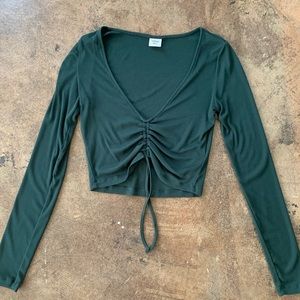 SOLD Aritzia Sunday Best Vida Long Sleeve Crop